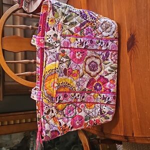Vera Bradley beautiful pink purse and wallet set